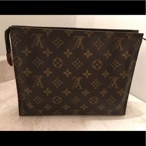 Louis Vuitton monogram Toiletry Pouch 26